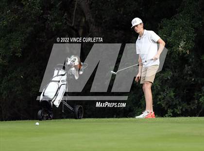Thumbnail 2 in UIL 2A Golf State Championship photogallery.