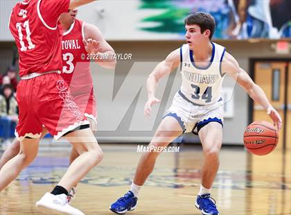 Thumbnail 2 in Christoval vs Lipan (Lipan HD Howard Classic) photogallery.