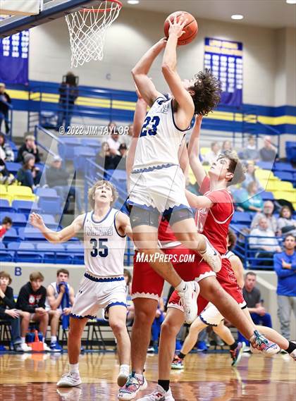 Thumbnail 3 in Christoval vs Lipan (Lipan HD Howard Classic) photogallery.