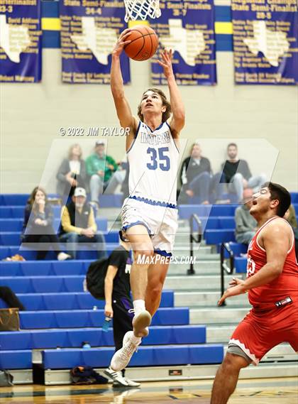 Thumbnail 2 in Christoval vs Lipan (Lipan HD Howard Classic) photogallery.