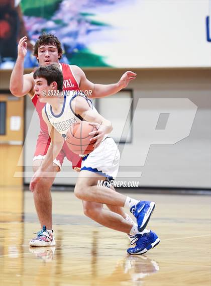 Thumbnail 3 in Christoval vs Lipan (Lipan HD Howard Classic) photogallery.