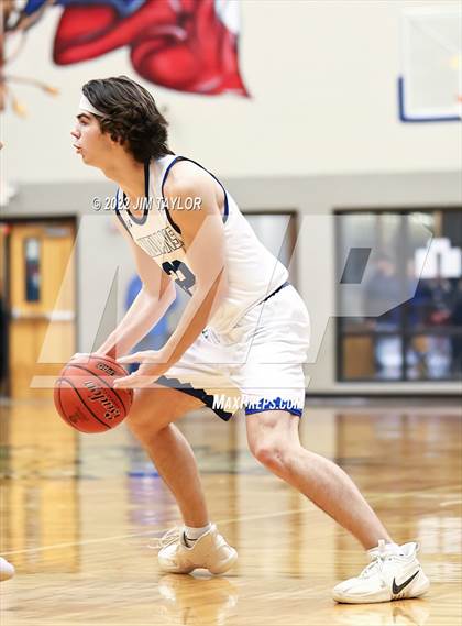 Thumbnail 1 in Christoval vs Lipan (Lipan HD Howard Classic) photogallery.