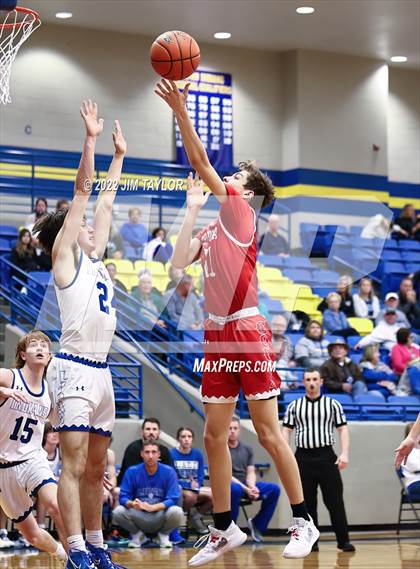 Thumbnail 2 in Christoval vs Lipan (Lipan HD Howard Classic) photogallery.