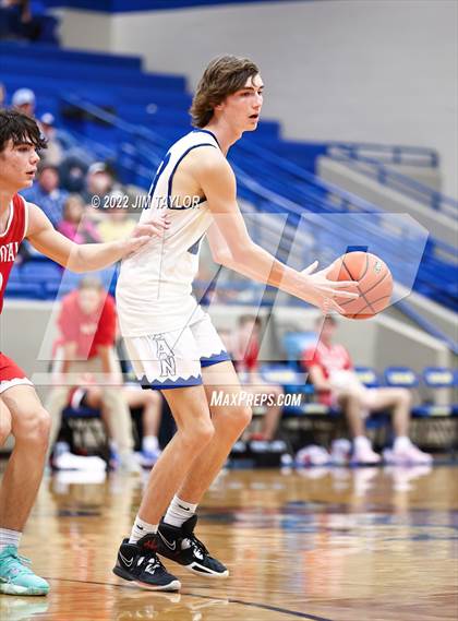 Thumbnail 1 in Christoval vs Lipan (Lipan HD Howard Classic) photogallery.