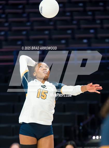 Thumbnail 2 in D.H. Conley vs Marvin Ridge (NCHSAA 7A Final) photogallery.