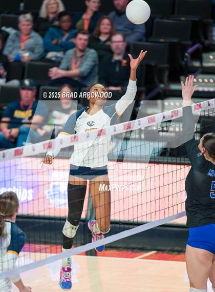 Thumbnail 2 in D.H. Conley vs Marvin Ridge (NCHSAA 7A Final) photogallery.