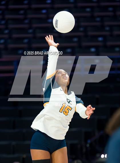 Thumbnail 3 in D.H. Conley vs Marvin Ridge (NCHSAA 7A Final) photogallery.