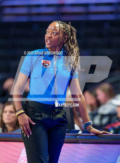 Thumbnail 2 in D.H. Conley vs Marvin Ridge (NCHSAA 7A Final) photogallery.