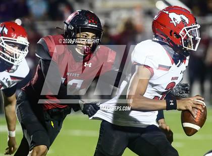 Thumbnail 1 in Manor vs. Weiss photogallery.