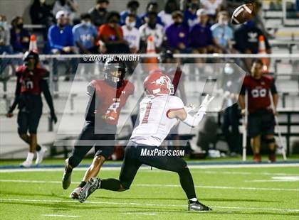 Thumbnail 2 in Manor vs. Weiss photogallery.