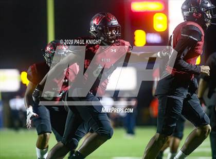 Thumbnail 1 in Manor vs. Weiss photogallery.