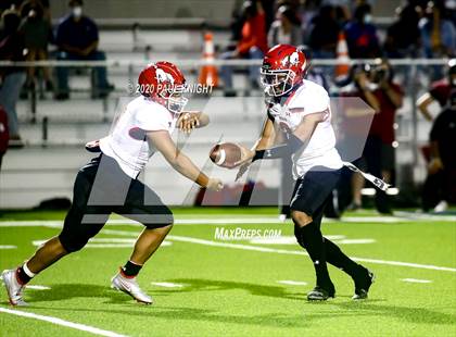 Thumbnail 3 in Manor vs. Weiss photogallery.