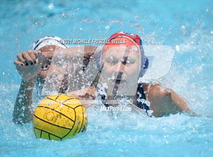 Thumbnail 3 in Mater Dei Catholic vs. Mira Mesa (CIF San Diego Section D1 Quarterfinal) photogallery.