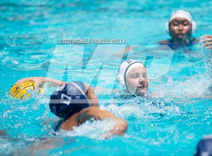 Thumbnail 1 in Mater Dei Catholic vs. Mira Mesa (CIF San Diego Section D1 Quarterfinal) photogallery.