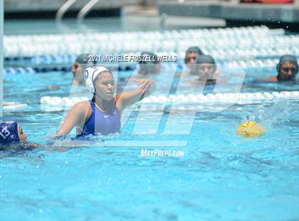 Thumbnail 2 in Mater Dei Catholic vs. Mira Mesa (CIF San Diego Section D1 Quarterfinal) photogallery.