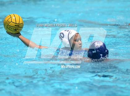 Thumbnail 3 in Mater Dei Catholic vs. Mira Mesa (CIF San Diego Section D1 Quarterfinal) photogallery.