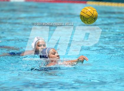Thumbnail 3 in Mater Dei Catholic vs. Mira Mesa (CIF San Diego Section D1 Quarterfinal) photogallery.