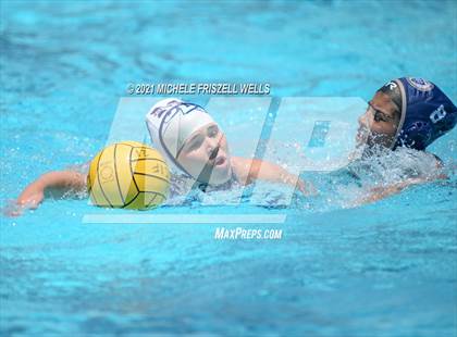Thumbnail 3 in Mater Dei Catholic vs. Mira Mesa (CIF San Diego Section D1 Quarterfinal) photogallery.