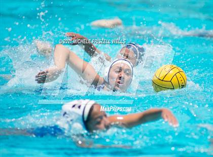 Thumbnail 3 in Mater Dei Catholic vs. Mira Mesa (CIF San Diego Section D1 Quarterfinal) photogallery.