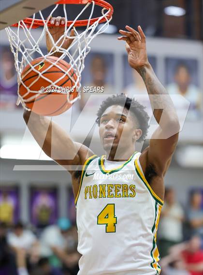 Thumbnail 1 in Brewster Academy National vs. Oak Ridge photogallery.