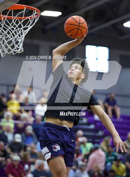 Thumbnail 1 in Brewster Academy National vs. Oak Ridge photogallery.