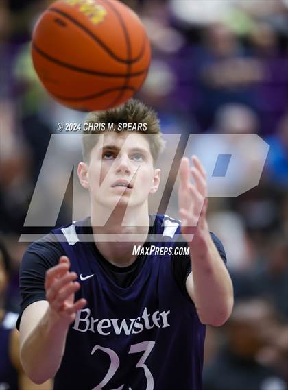 Thumbnail 3 in Brewster Academy National vs. Oak Ridge photogallery.