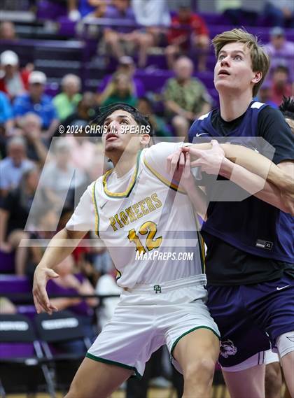 Thumbnail 2 in Brewster Academy National vs. Oak Ridge photogallery.