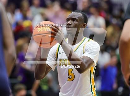 Thumbnail 3 in Brewster Academy National vs. Oak Ridge photogallery.