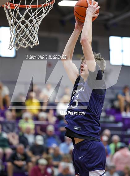 Thumbnail 1 in Brewster Academy National vs. Oak Ridge photogallery.