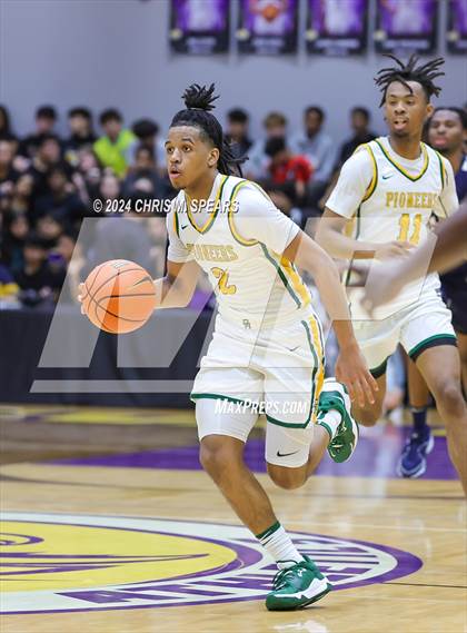Thumbnail 1 in Brewster Academy National vs. Oak Ridge photogallery.