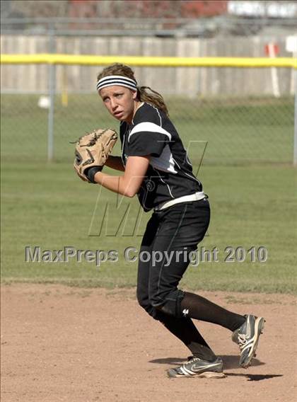 Thumbnail 3 in Mission Oak @ Tehachapi (CIF CS Playoffs) photogallery.