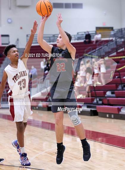 Thumbnail 2 in Whitewater @ Lassiter photogallery.