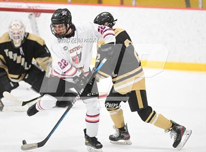 Thumbnail 3 in Trumbull @ Stamford/Westhill photogallery.