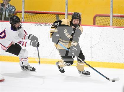 Thumbnail 2 in Trumbull @ Stamford/Westhill photogallery.