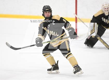 Thumbnail 2 in Trumbull @ Stamford/Westhill photogallery.
