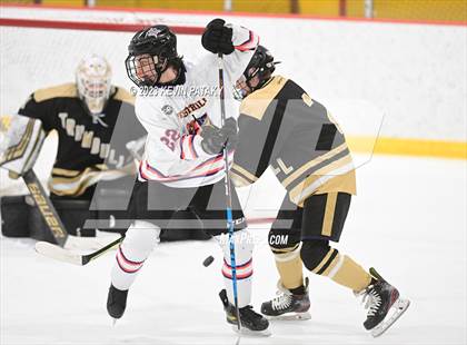 Thumbnail 2 in Trumbull @ Stamford/Westhill photogallery.