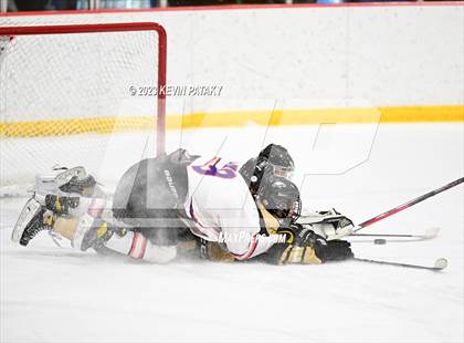 Thumbnail 3 in Trumbull @ Stamford/Westhill photogallery.
