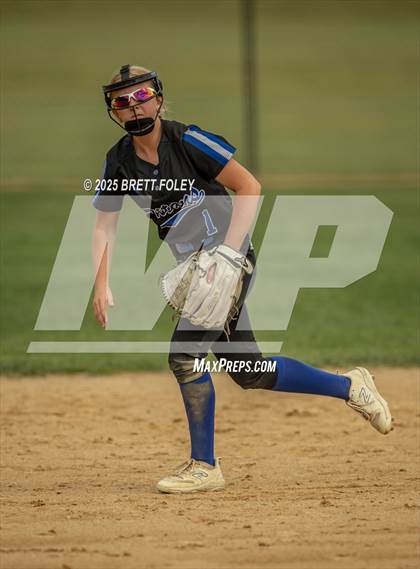 Thumbnail 1 in Papillion-LaVista South vs. Lincoln Southeast photogallery.