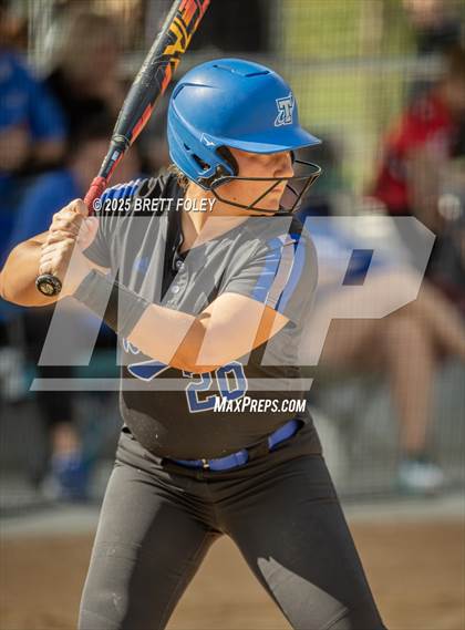 Thumbnail 1 in Papillion-LaVista South vs. Lincoln Southeast photogallery.