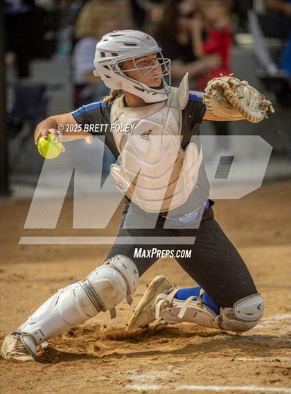 Thumbnail 3 in Papillion-LaVista South vs. Lincoln Southeast photogallery.