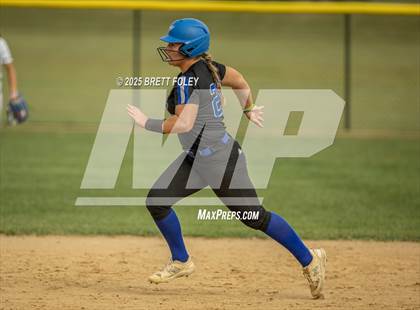 Thumbnail 2 in Papillion-LaVista South vs. Lincoln Southeast photogallery.