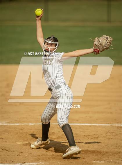 Thumbnail 3 in Papillion-LaVista South vs. Lincoln Southeast photogallery.