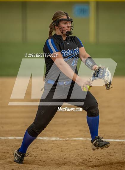 Thumbnail 1 in Papillion-LaVista South vs. Lincoln Southeast photogallery.