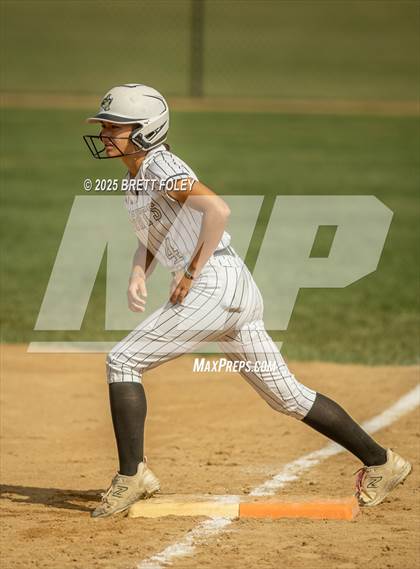 Thumbnail 3 in Papillion-LaVista South vs. Lincoln Southeast photogallery.
