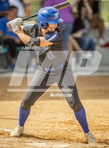 Thumbnail 2 in Papillion-LaVista South vs. Lincoln Southeast photogallery.