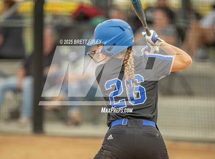 Thumbnail 2 in Papillion-LaVista South vs. Lincoln Southeast photogallery.