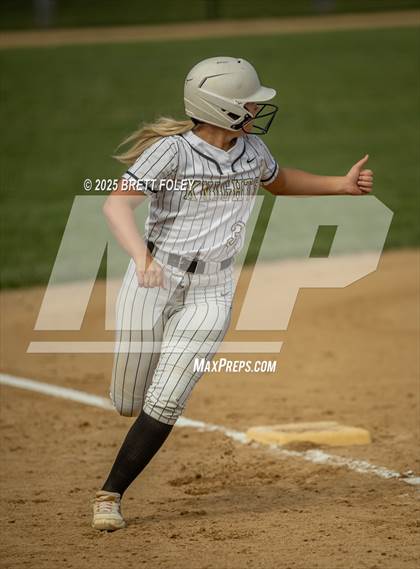 Thumbnail 2 in Papillion-LaVista South vs. Lincoln Southeast photogallery.