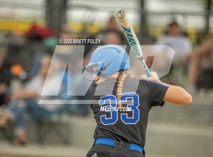 Thumbnail 2 in Papillion-LaVista South vs. Lincoln Southeast photogallery.
