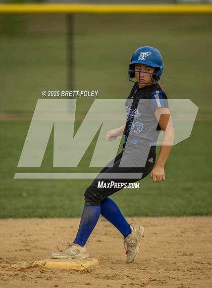 Thumbnail 3 in Papillion-LaVista South vs. Lincoln Southeast photogallery.