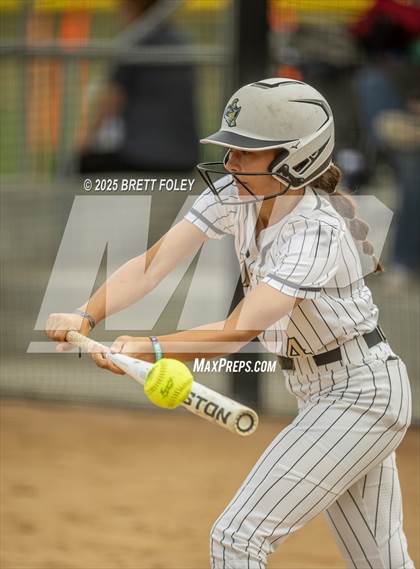Thumbnail 3 in Papillion-LaVista South vs. Lincoln Southeast photogallery.